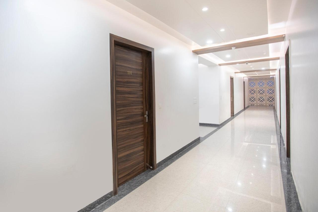Capital O 69415 Green View Resort Aligarh Exterior photo