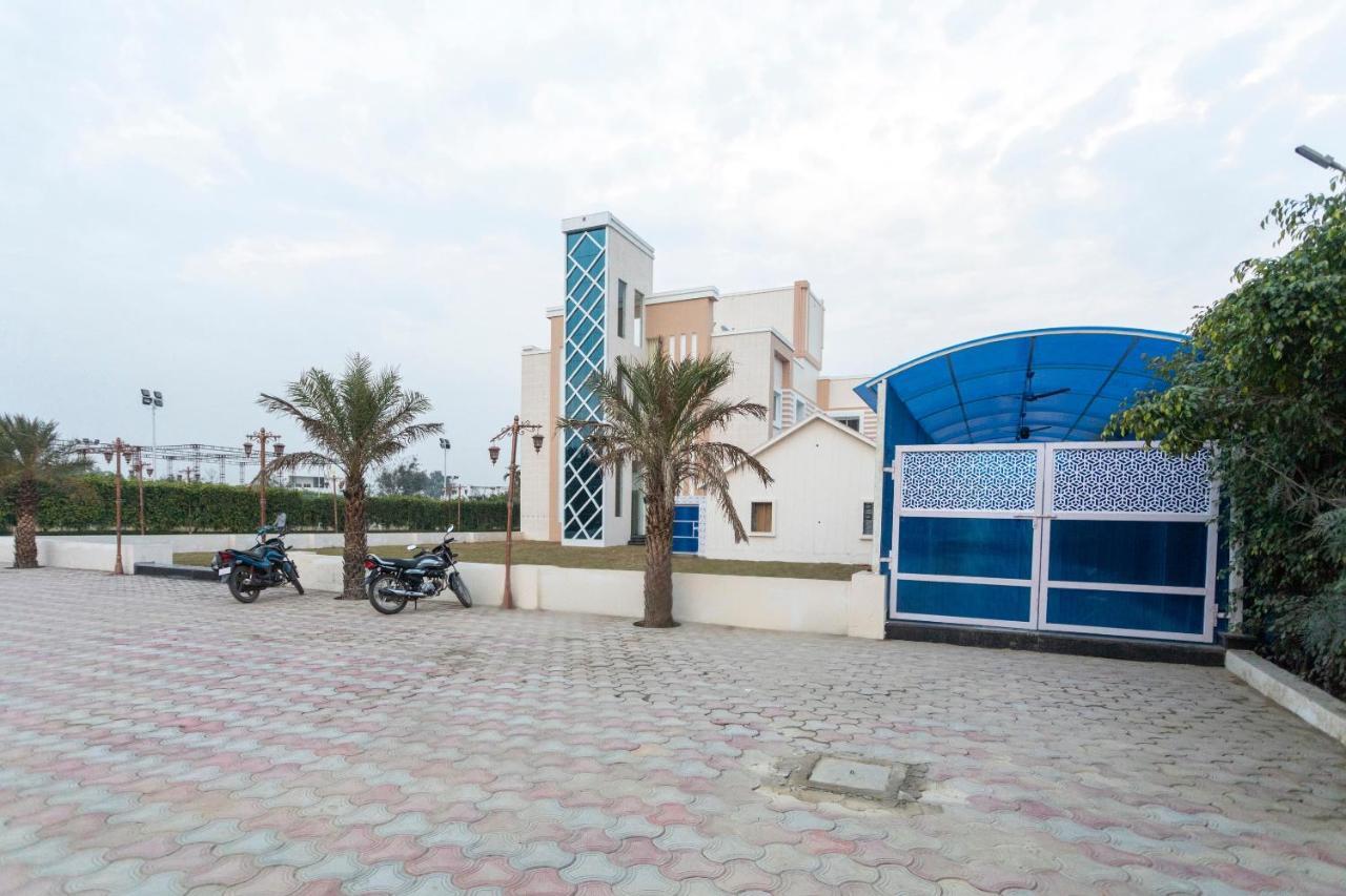 Capital O 69415 Green View Resort Aligarh Exterior photo